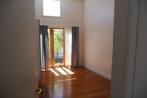 Photo of property in 128 Calliope Road, Stanley Point, Auckland, 0624