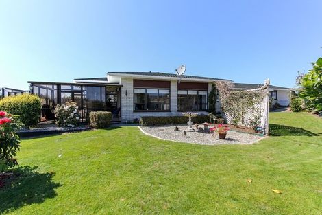 Photo of property in 48 Truby King Street, Merrilands, New Plymouth, 4312