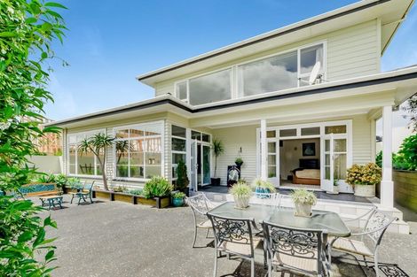 Photo of property in 30 Newry Road, Raumati Beach, Paraparaumu, 5032