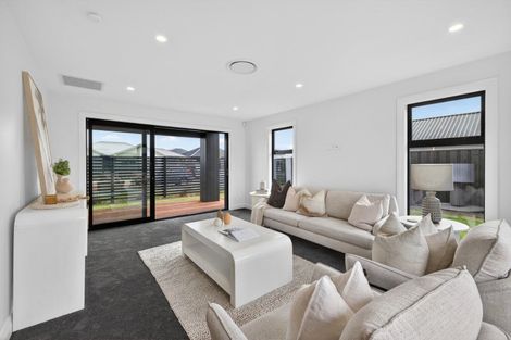 Photo of property in 28 Inch Crescent, Rangiora, 7400