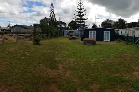 Photo of property in 597 Pukehina Parade, Pukehina, Te Puke, 3189