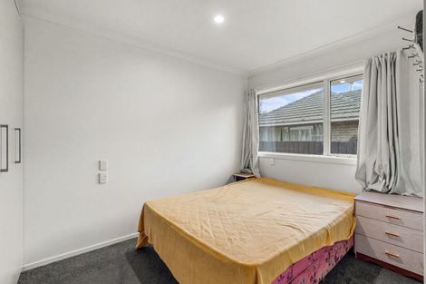 Photo of property in 33 Acacia Avenue, Upper Riccarton, Christchurch, 8041