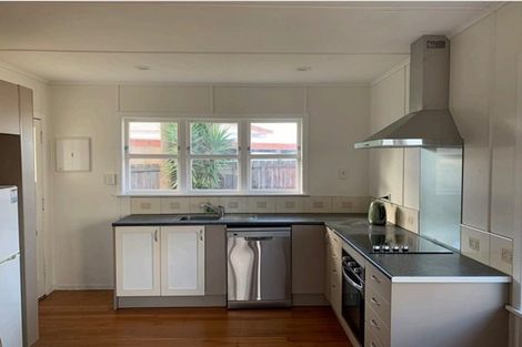 Photo of property in 1/85 Taikata Road, Te Atatu Peninsula, Auckland, 0610