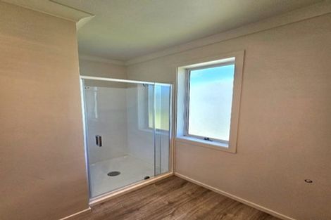 Photo of property in 8 Hutchins Street, Waitara, 4320