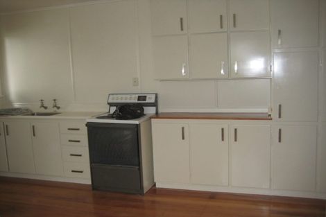 Photo of property in 179 Avondale Road, Avondale, Auckland, 1026