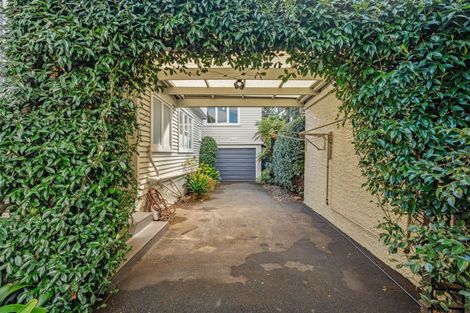 Photo of property in 76 Mount Smart Road, Onehunga, Auckland, 1061