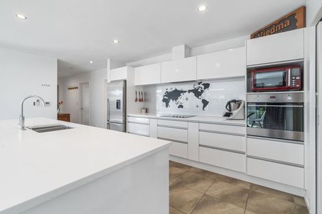 Photo of property in 8 Whitnall Street, Halswell, Christchurch, 8025