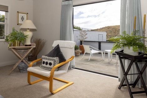 Photo of property in 5 Eatwell Avenue, Paraparaumu Beach, Paraparaumu, 5032