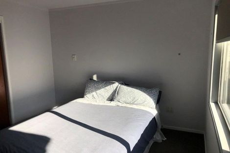 Photo of property in 2/8 Putney Place, Ranui, Auckland, 0612