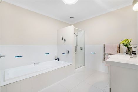 Photo of property in 65 Weza Lane, Kumeu, 0810