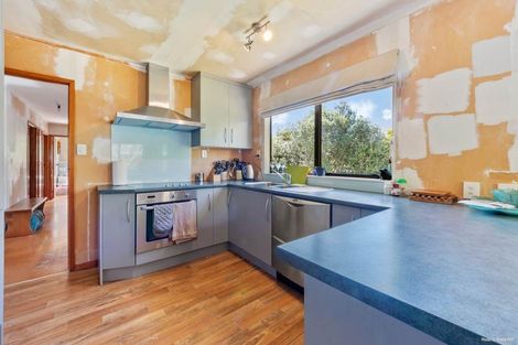 Photo of property in 25 Midgley Road, West Harbour, Auckland, 0618