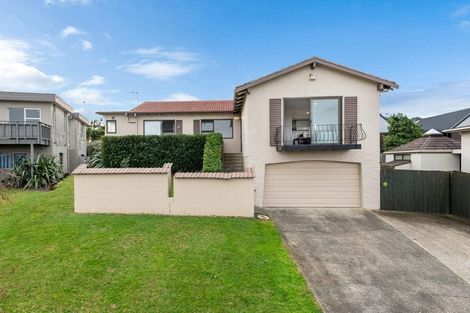 Photo of property in 3 Trevone Place, Forrest Hill, Auckland, 0620