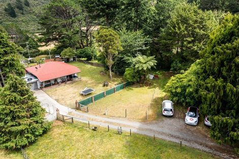 Photo of property in 1455 Akatarawa Road, Akatarawa Valley, Upper Hutt, 5372