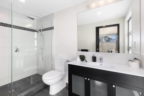 Photo of property in 20 Madeira Close, Whitby, Porirua, 5024