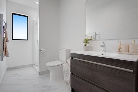 Photo of property in 1 Lamont Place, Waikanae, 5036