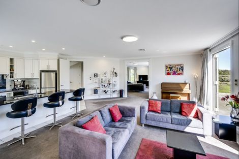 Photo of property in 22 Burbury Ridge, Havelock North, 4130