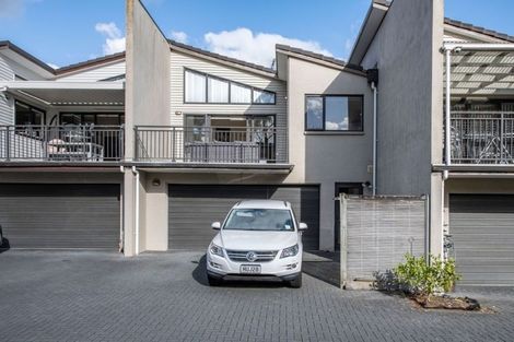 Photo of property in 63 Kelvin Hart Drive, East Tamaki, Auckland, 2013