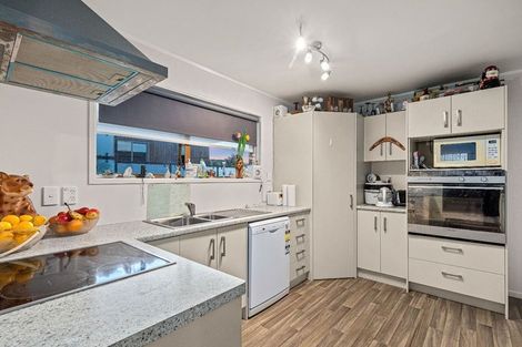 Photo of property in 182 Royal Road, Massey, Auckland, 0614