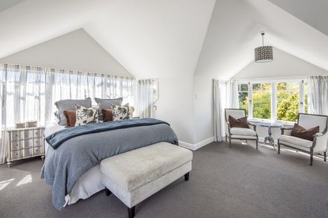 Photo of property in 21 Cheltenham Road, Devonport, Auckland, 0624