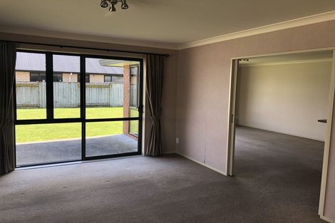 Photo of property in 41 Boston Parade, Kelvin Grove, Palmerston North, 4414