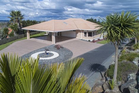 Photo of property in 1 Clearview Close, Dargaville, 0310