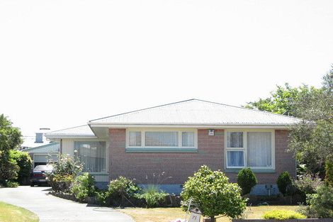 Photo of property in 71 Bickerton Street, Wainoni, Christchurch, 8061