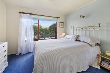 Photo of property in 19 Gibbs Place, Kinloch, Taupo, 3377