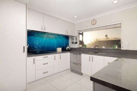 Photo of property in 65 Pukehina Parade, Pukehina, Te Puke, 3189