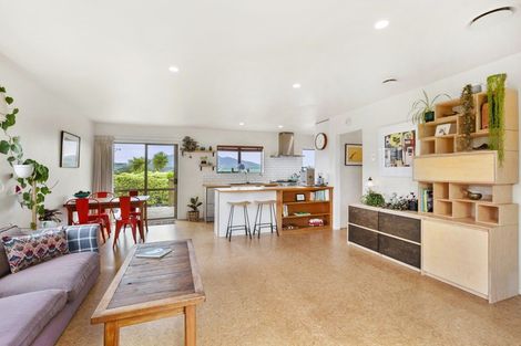 Photo of property in 9 Point Street, Raglan, 3225