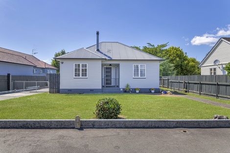 Photo of property in 17 Claudius Street, Dannevirke, 4930