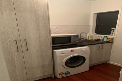 Photo of property in 8 Garner Place, Glenfield, Auckland, 0629