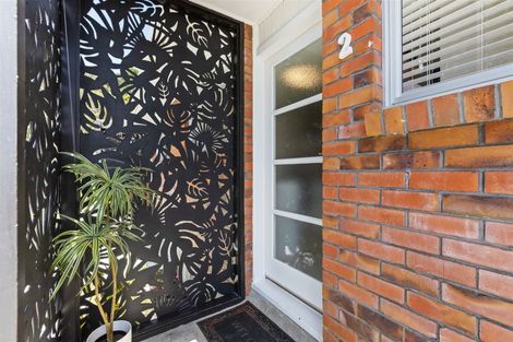 Photo of property in 2/9 John Court Street, Birkenhead, Auckland, 0626