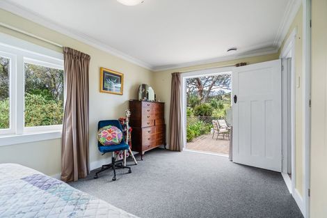 Photo of property in 1 Taurikura Street, Whangarei Heads, Whangarei, 0174