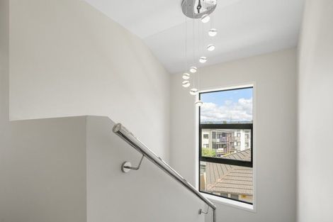 Photo of property in 95d Kervil Avenue, Te Atatu Peninsula, Auckland, 0610