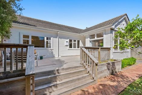 Photo of property in 232 Fergusson Drive, Heretaunga, Upper Hutt, 5018