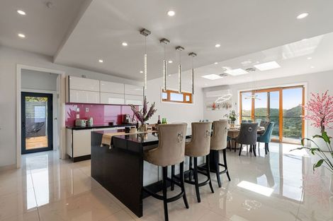 Photo of property in 35 Grumman Lane, Newlands, Wellington, 6037