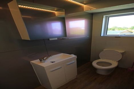 Photo of property in 16 Jayne Place, Torbay, Auckland, 0630