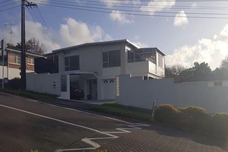 Photo of property in 1/16 Seaview Road, Milford, Auckland, 0620