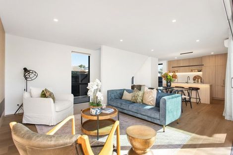 Photo of property in 2/34 Courtenay Street, St Albans, Christchurch, 8014