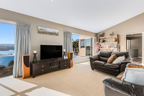 Photo of property in 18 Leeward Drive, Whitby, Porirua, 5024