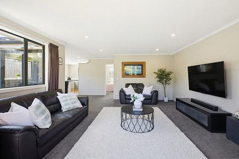 Photo of property in 44 Kahurangi Heights, Aotea, Porirua, 5024