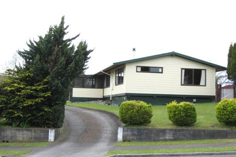 Photo of property in 110 Riversdale Drive, Merrilands, New Plymouth, 4312