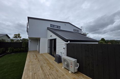 Photo of property in 7/13 Fairdale Place, Birkdale, Auckland, 0626