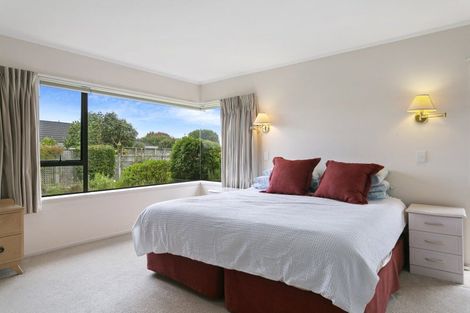 Photo of property in 80 Harvey Street, Waipahihi, Taupo, 3330