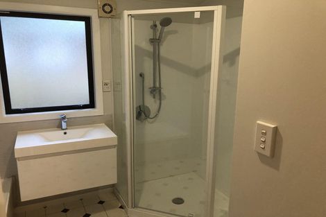 Photo of property in 105 Poplar Grove, Whalers Gate, New Plymouth, 4310