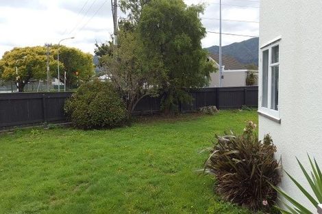Photo of property in 158 Naenae Road, Naenae, Lower Hutt, 5011