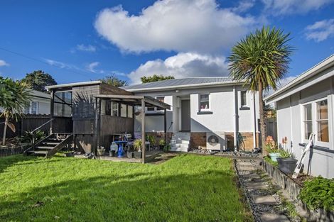 Photo of property in 9 Tainui Street, Onerahi, Whangarei, 0110