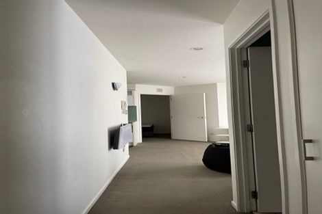 Photo of property in Alpha Apartments, 704/17 Vogel Lane, Auckland Central, Auckland, 1010