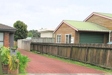 Photo of property in 3 Palm Court Drive, Glen Eden, Auckland, 0602
