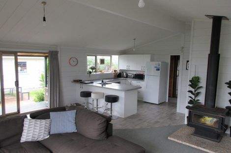Photo of property in 120 Tutere Street, Waikanae Beach, Waikanae, 5036